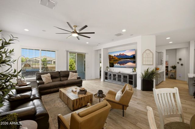5660 N 85TH Drive, Glendale, AZ 85305