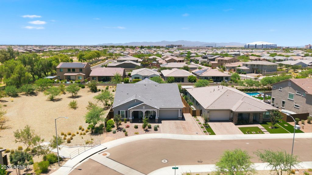 5660 N 85TH Drive, Glendale, AZ 85305 — photo 2