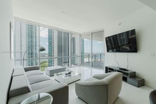 851 NE 1st Ave 2303, Miami, FL 33132