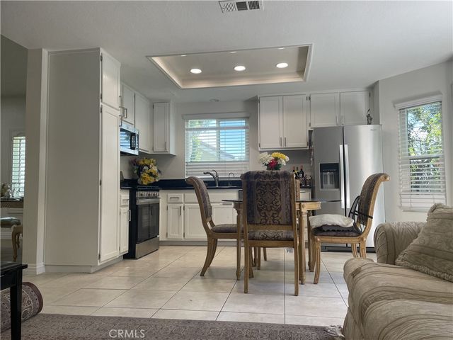 85 Goldenrod, Irvine, CA 92614