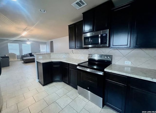 11607 Fort Smith, San Antonio, TX 78245