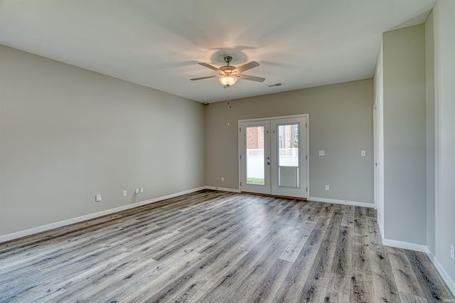 8537 Pebble Creek Drive, Newburgh, IN 47630