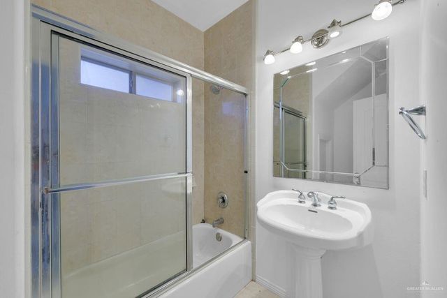 5605 N 41st Street N, Mcallen, TX 78504