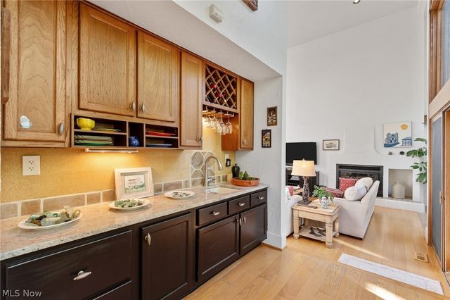 7725 Hearthstone Avenue NW, North Canton, OH 44720