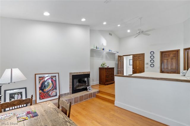 7725 Hearthstone Avenue NW, North Canton, OH 44720