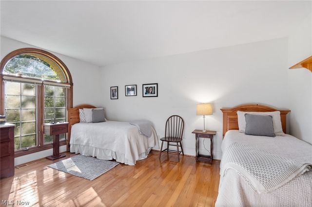 7725 Hearthstone Avenue NW, North Canton, OH 44720