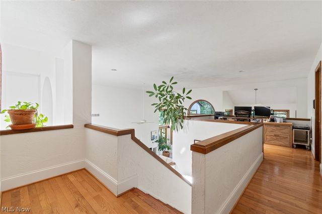 7725 Hearthstone Avenue NW, North Canton, OH 44720