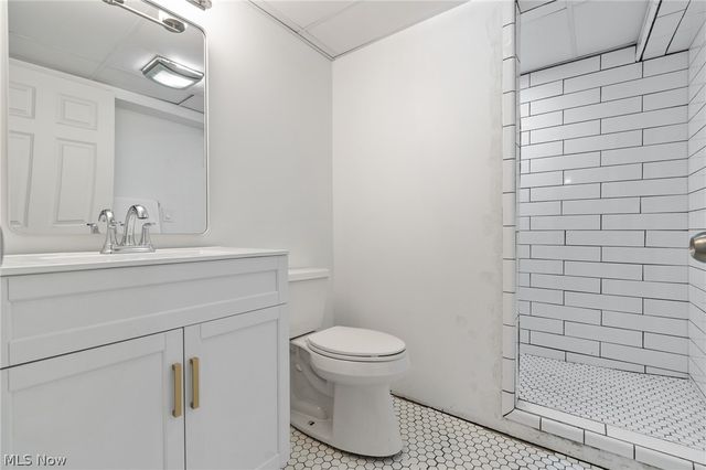 7725 Hearthstone Avenue NW, North Canton, OH 44720