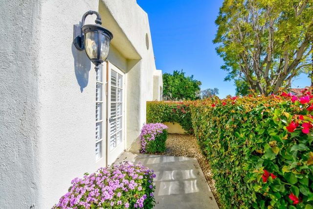 43754 Avenue Alicante, Palm Desert, CA 92211