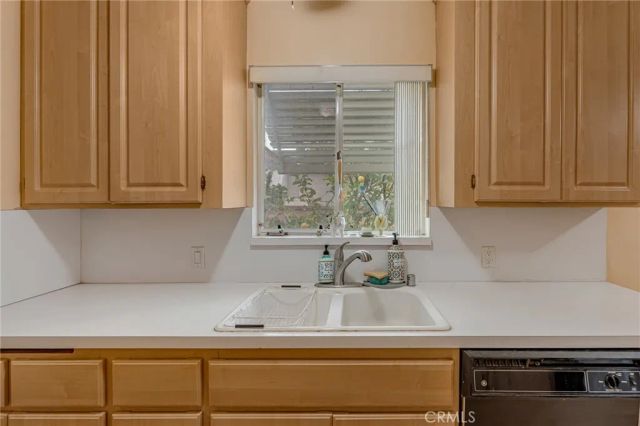 846 Amber Ct, Upland, CA 91786