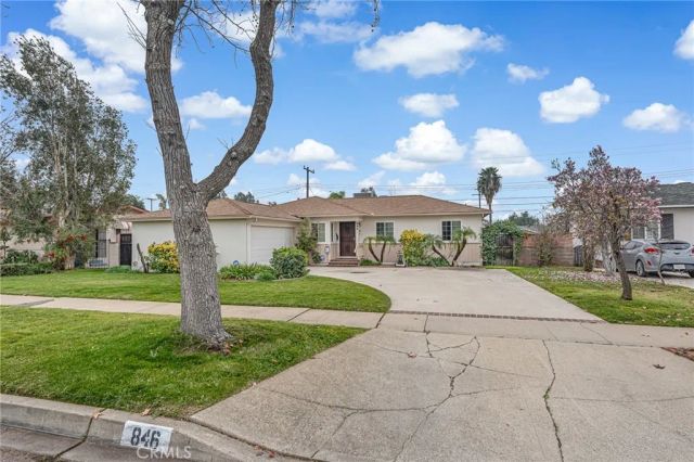 846 Amber Ct, Upland, CA 91786