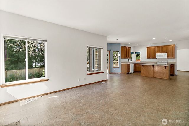 3247 Cedrona Drive NW, Olympia, WA 98502