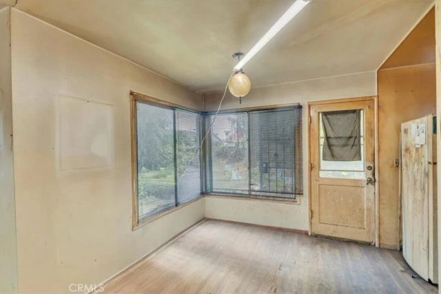 674 Capital, Costa Mesa, CA 92627