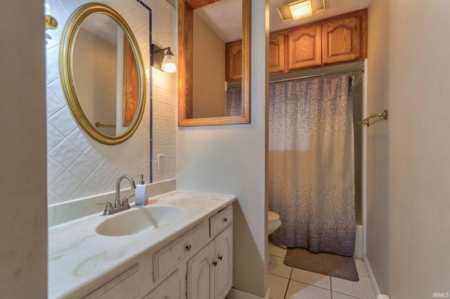 14701 Honeysuckle Drive, Evansville, IN 47725