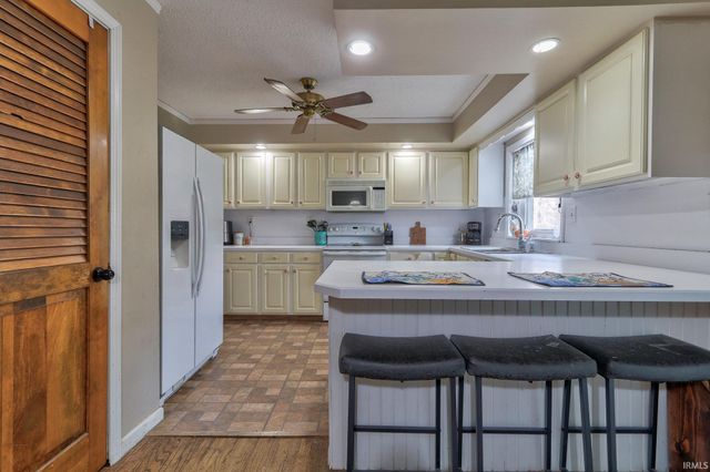 14701 Honeysuckle Drive, Evansville, IN 47725