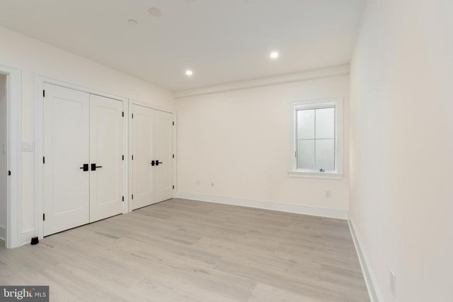 5631 MACARTHUR BLVD NW, Washington, DC 20016