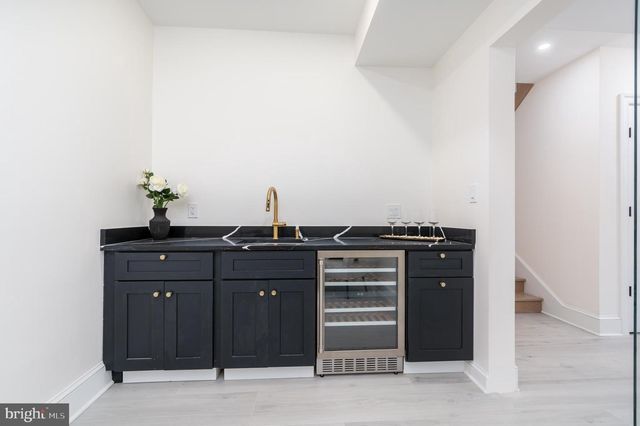 5631 MACARTHUR BLVD NW, Washington, DC 20016