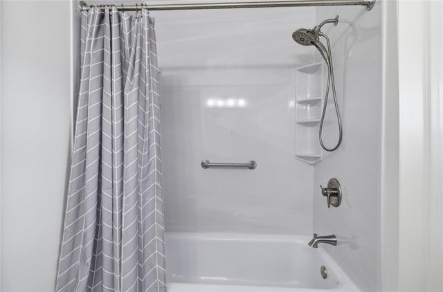 2000 Duncan Lane, Whitehall, PA 15236