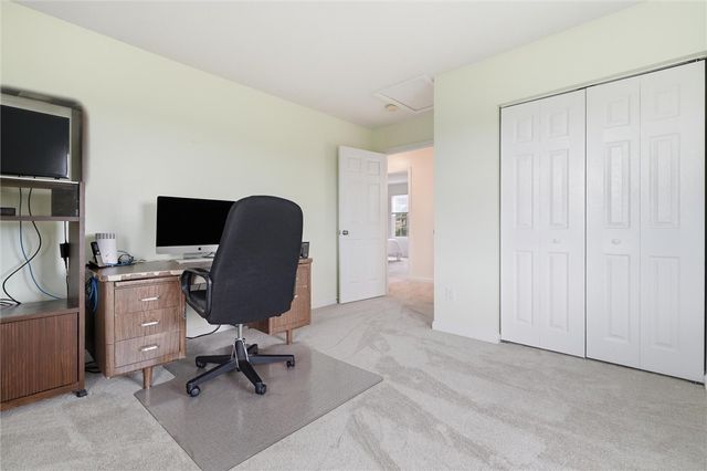 2000 Duncan Lane, Whitehall, PA 15236