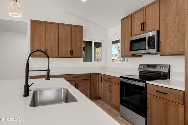 5665 Pelham Drive, Reno, NV 89502
