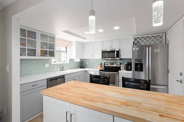 13777 E Marina Drive A, Aurora, CO 80014