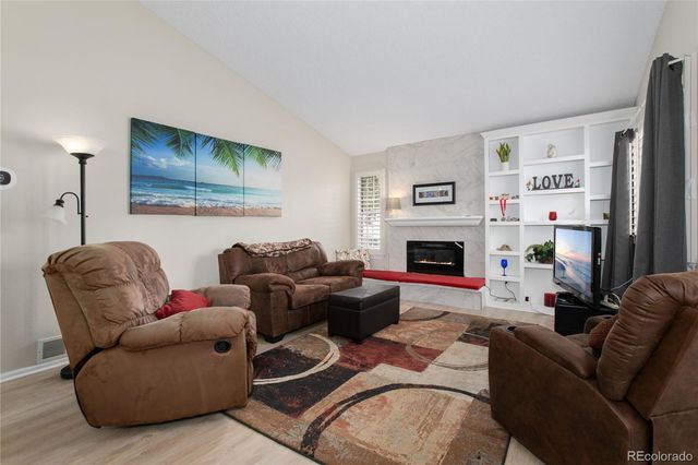 13777 E Marina Drive A, Aurora, CO 80014