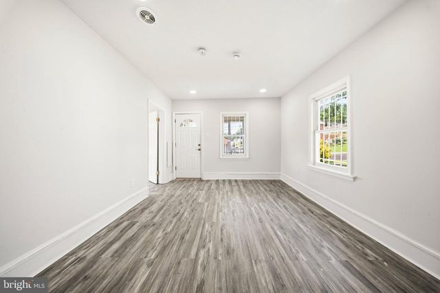 5507 JEFFERSON HEIGHTS DR, Capitol Heights, MD 20743