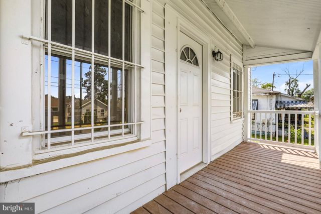 5507 JEFFERSON HEIGHTS DR, Capitol Heights, MD 20743