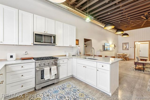 1213 N Main Street, Royal Oak, MI 48067