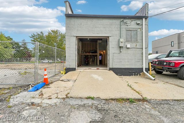 1213 N Main Street, Royal Oak, MI 48067