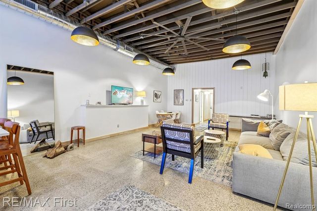 1213 N Main Street, Royal Oak, MI 48067