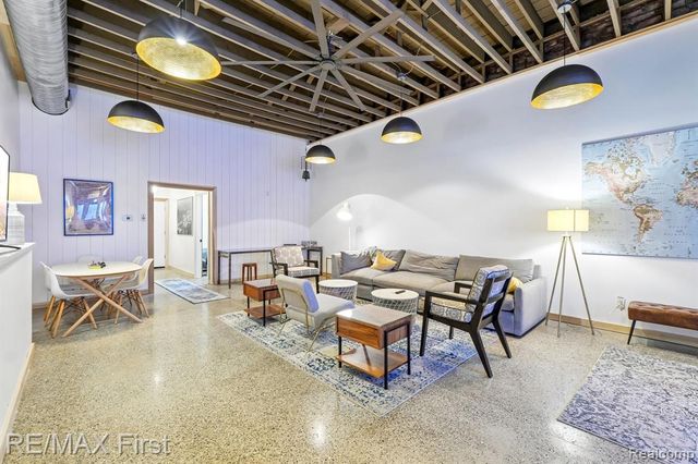 1213 N Main Street, Royal Oak, MI 48067