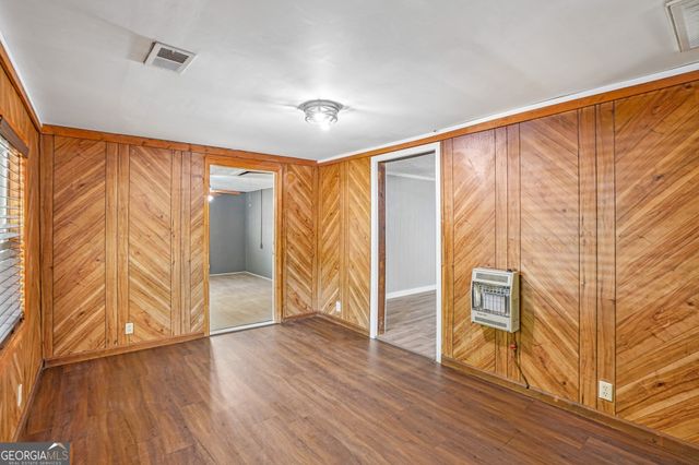 1042 Main Street, Whitesburg, GA 30185
