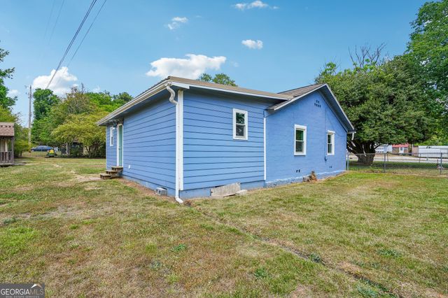 1042 Main Street, Whitesburg, GA 30185
