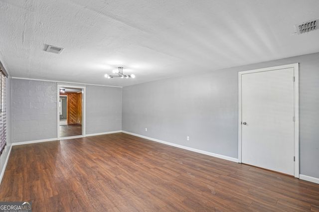 1042 Main Street, Whitesburg, GA 30185