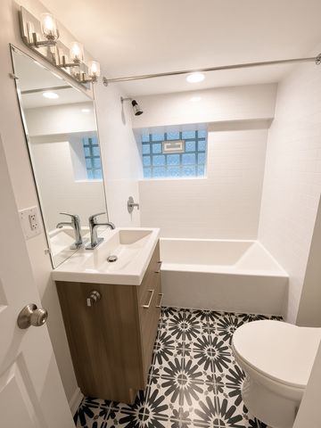 5019 N MAJOR Avenue G, Chicago, IL 60630
