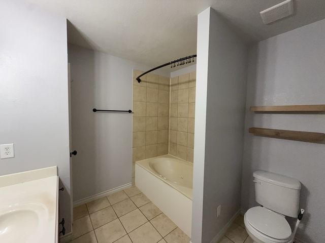 12614 Oceanside Drive, Fort Worth, TX 76040