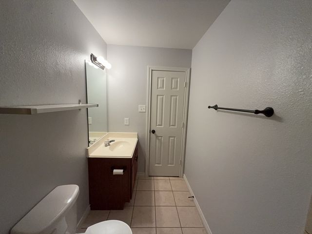 12614 Oceanside Drive, Fort Worth, TX 76040