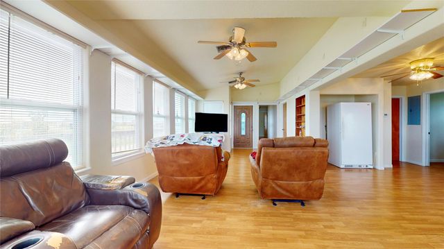2205 Front Avenue, Port Bolivar, TX 77650