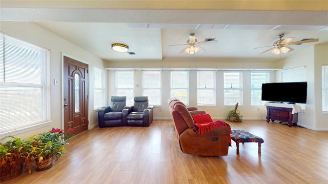 2205 Front Avenue, Port Bolivar, TX 77650
