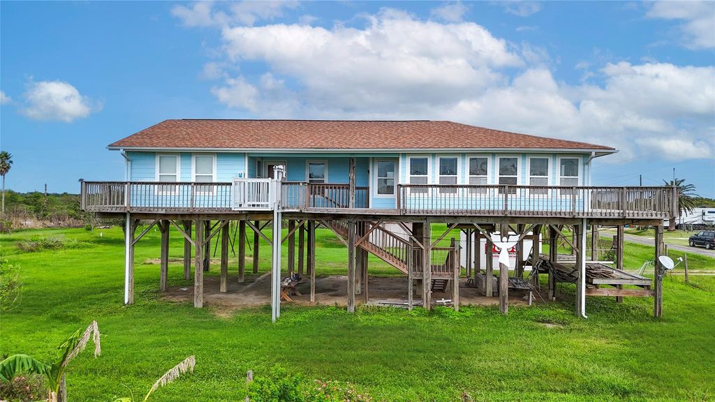 2205 Front Avenue, Port Bolivar, TX 77650