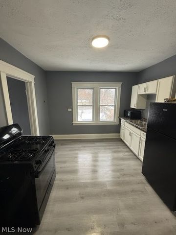 10304 Shale Avenue, Cleveland, OH 44104