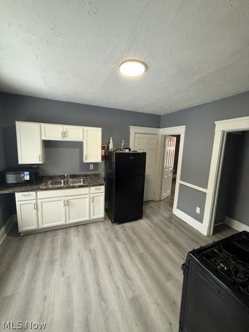 10304 Shale Avenue, Cleveland, OH 44104