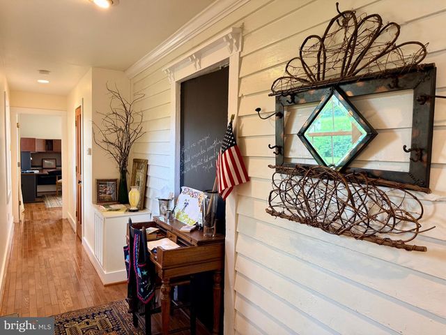 1311 BORDEN RD, Bumpass, VA 23024