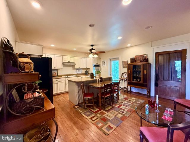 1311 BORDEN RD, Bumpass, VA 23024