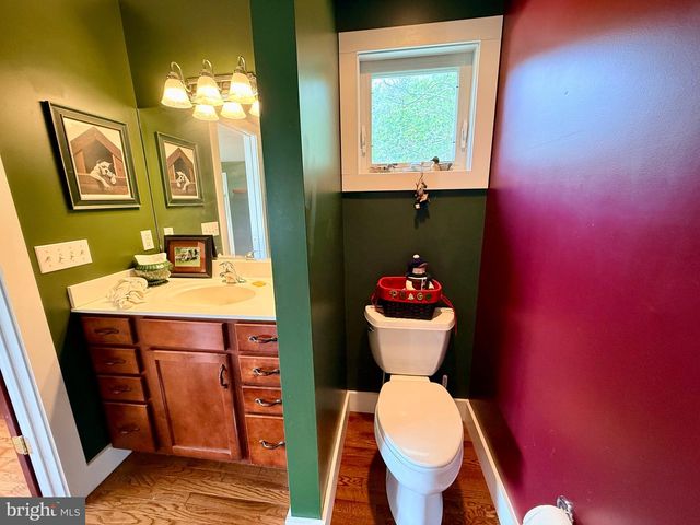 1311 BORDEN RD, Bumpass, VA 23024
