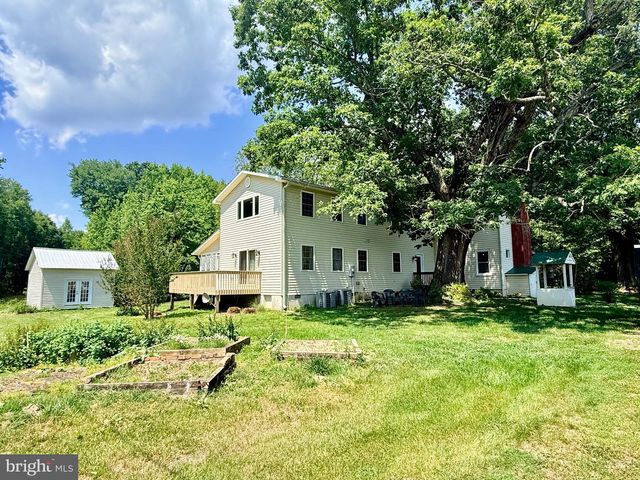 1311 BORDEN RD, Bumpass, VA 23024