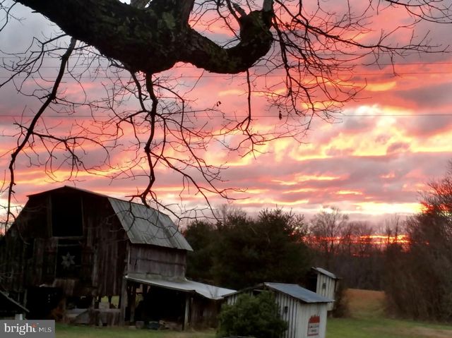 1311 BORDEN RD, Bumpass, VA 23024