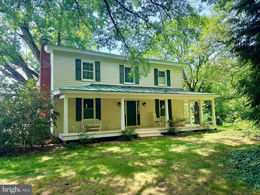 1311 BORDEN RD, Bumpass, VA 23024