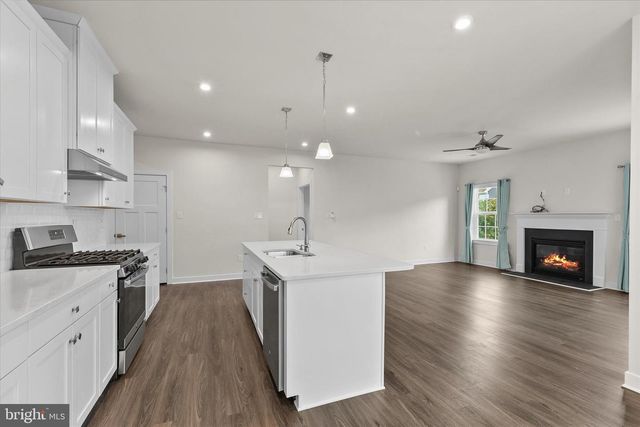 17 LUZERNE DR, Ocean View, DE 19970